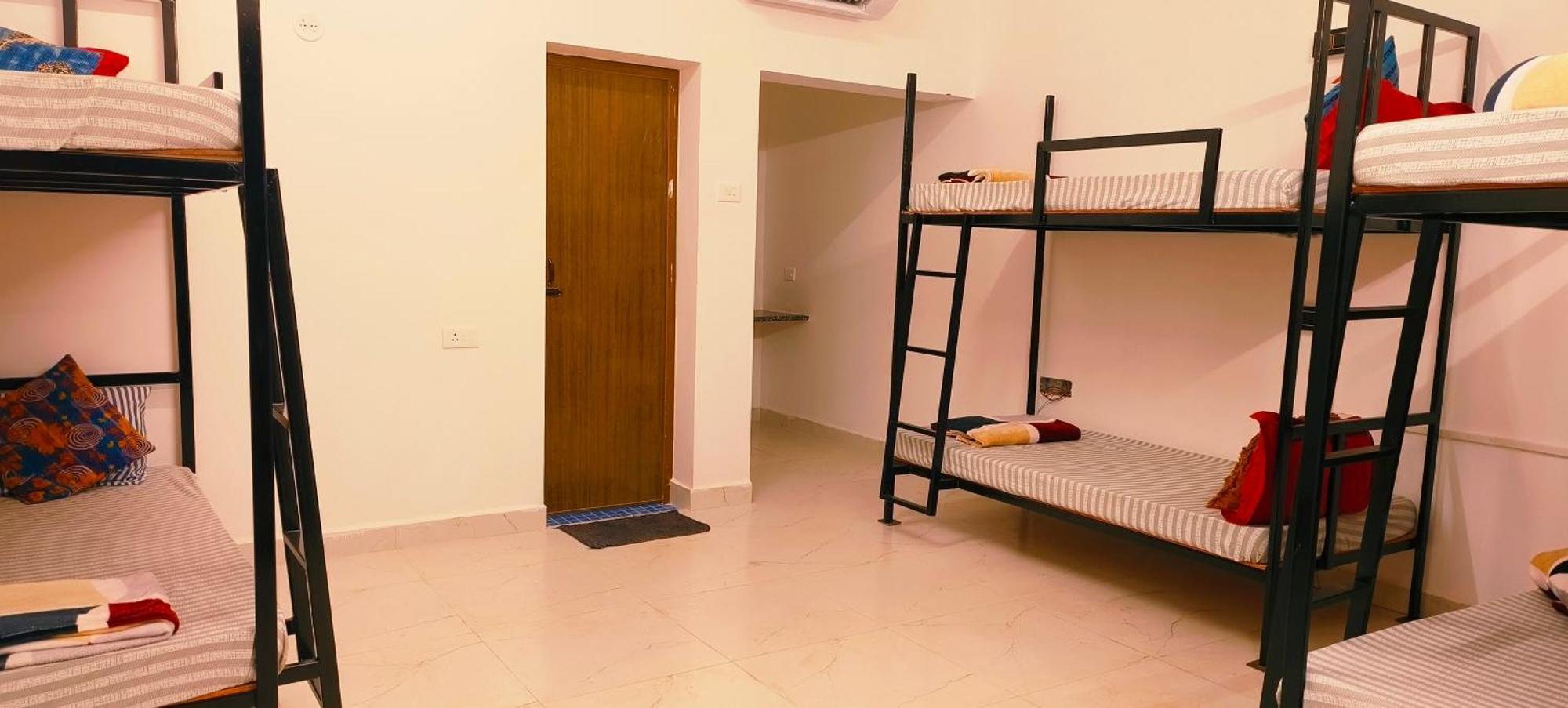 Mitra Hostel Vagator Zewnętrze zdjęcie