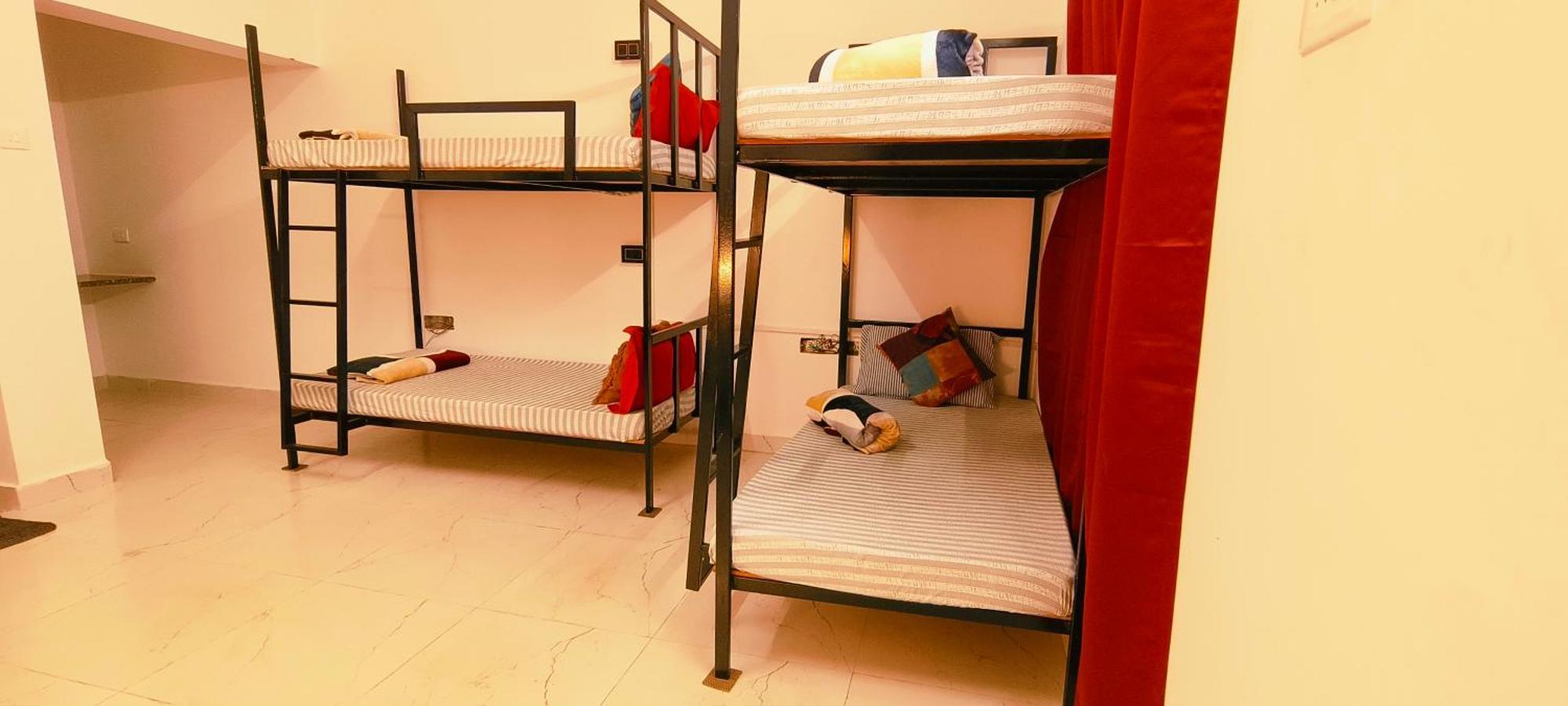 Mitra Hostel Vagator Zewnętrze zdjęcie